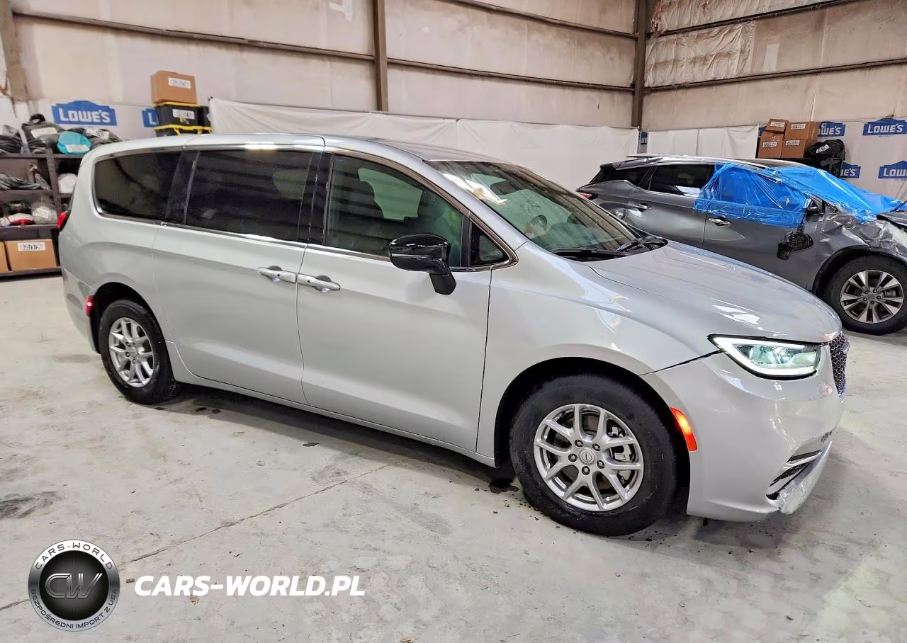 2026 Chrysler Pacifica Select VIN:2C4RC1BG3TR268386 - 4