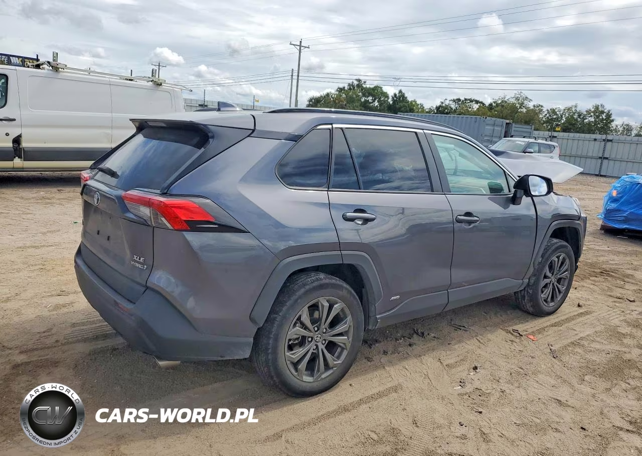 2024 Toyota Rav4 Xle Premium VIN:4T3B6RFV0RU158605 - 3
