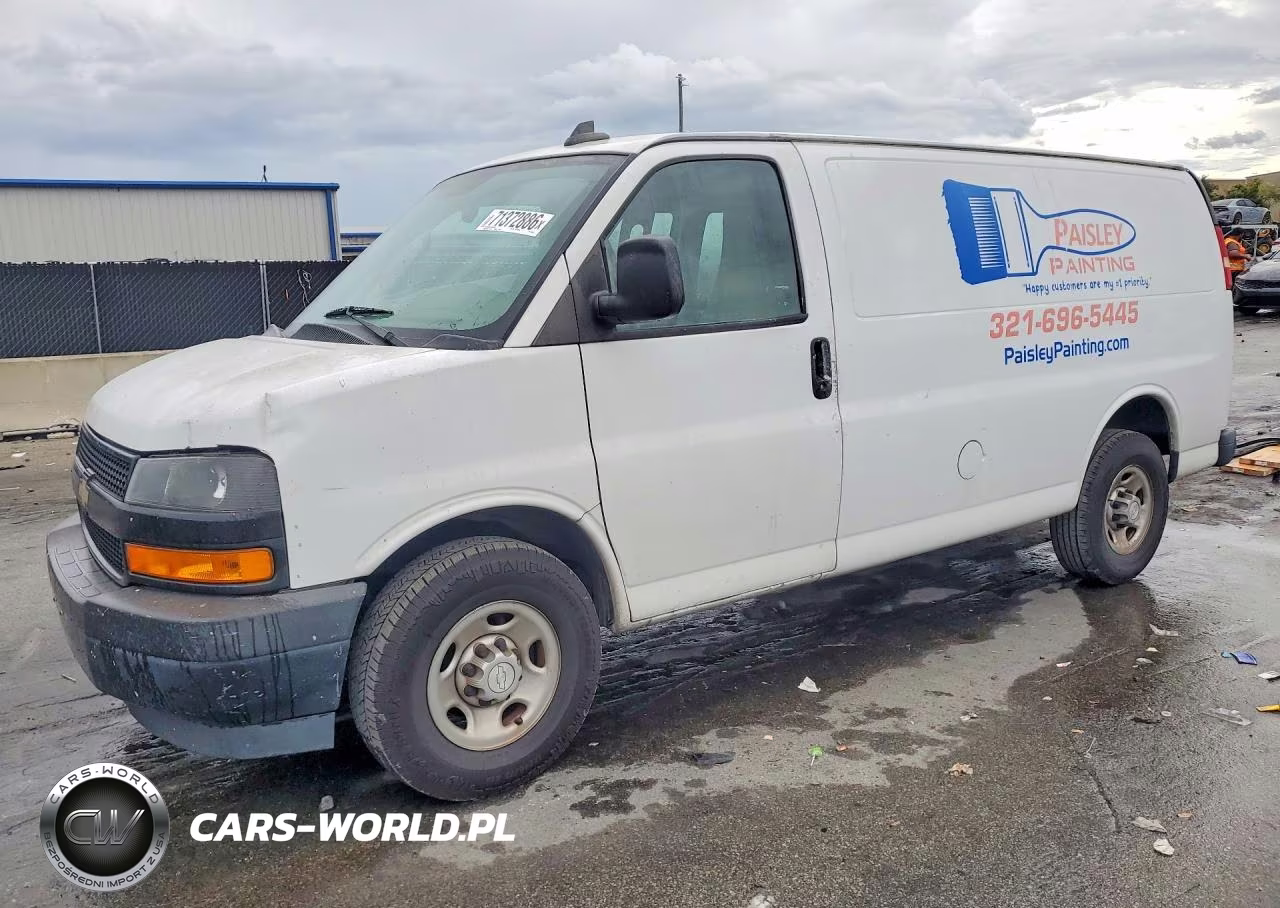 2018 Chevrolet Express 2500 Cargo Delivery Van VIN:1GCWGAFGXJ1192362 - 1
