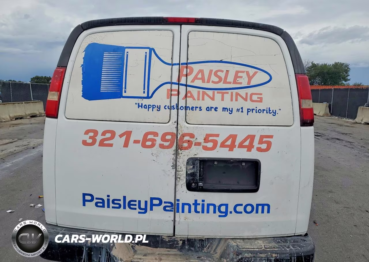 2018 Chevrolet Express 2500 Cargo Delivery Van VIN:1GCWGAFGXJ1192362 - 6