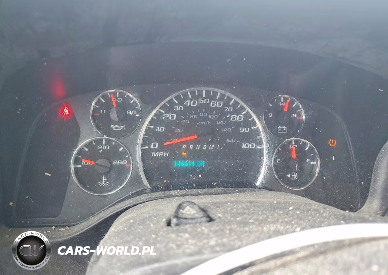 2018 Chevrolet Express 2500 Cargo Delivery Van VIN:1GCWGAFGXJ1192362 - 9