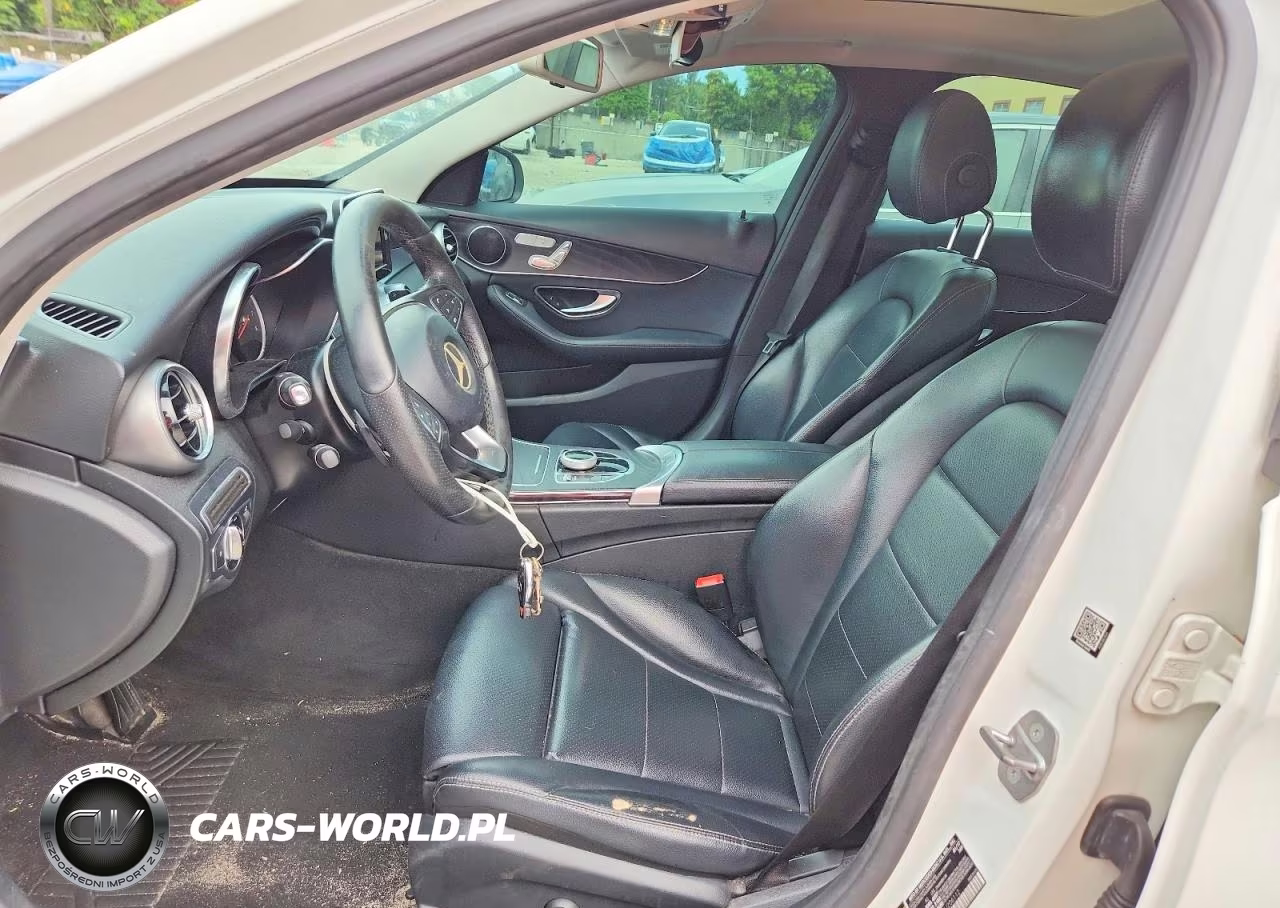 2017 Mercedes-Benz C 300 VIN:55SWF4JB4HU206112 - 7