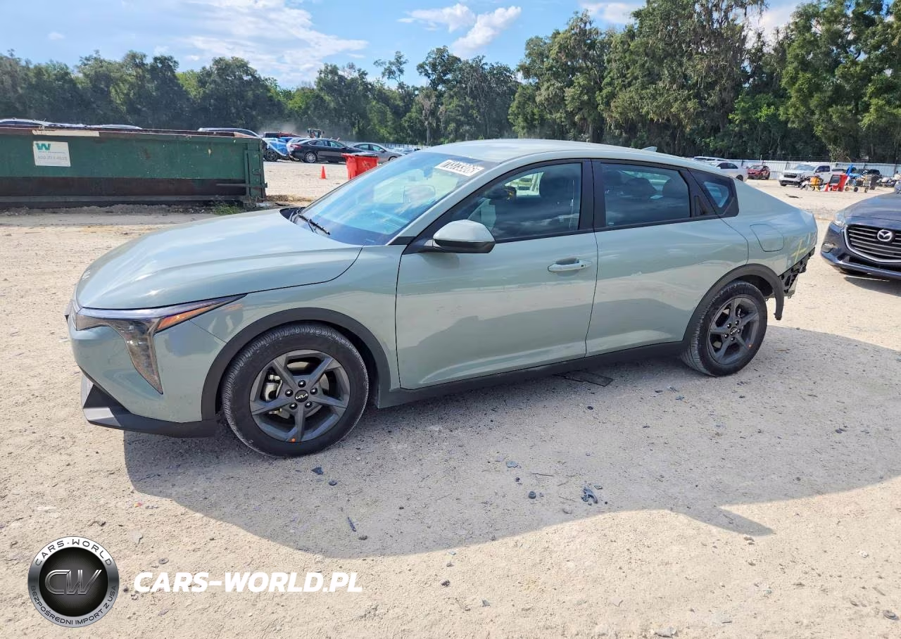 2026 Kia K4 Lxs – zdjęcie 1 z 12