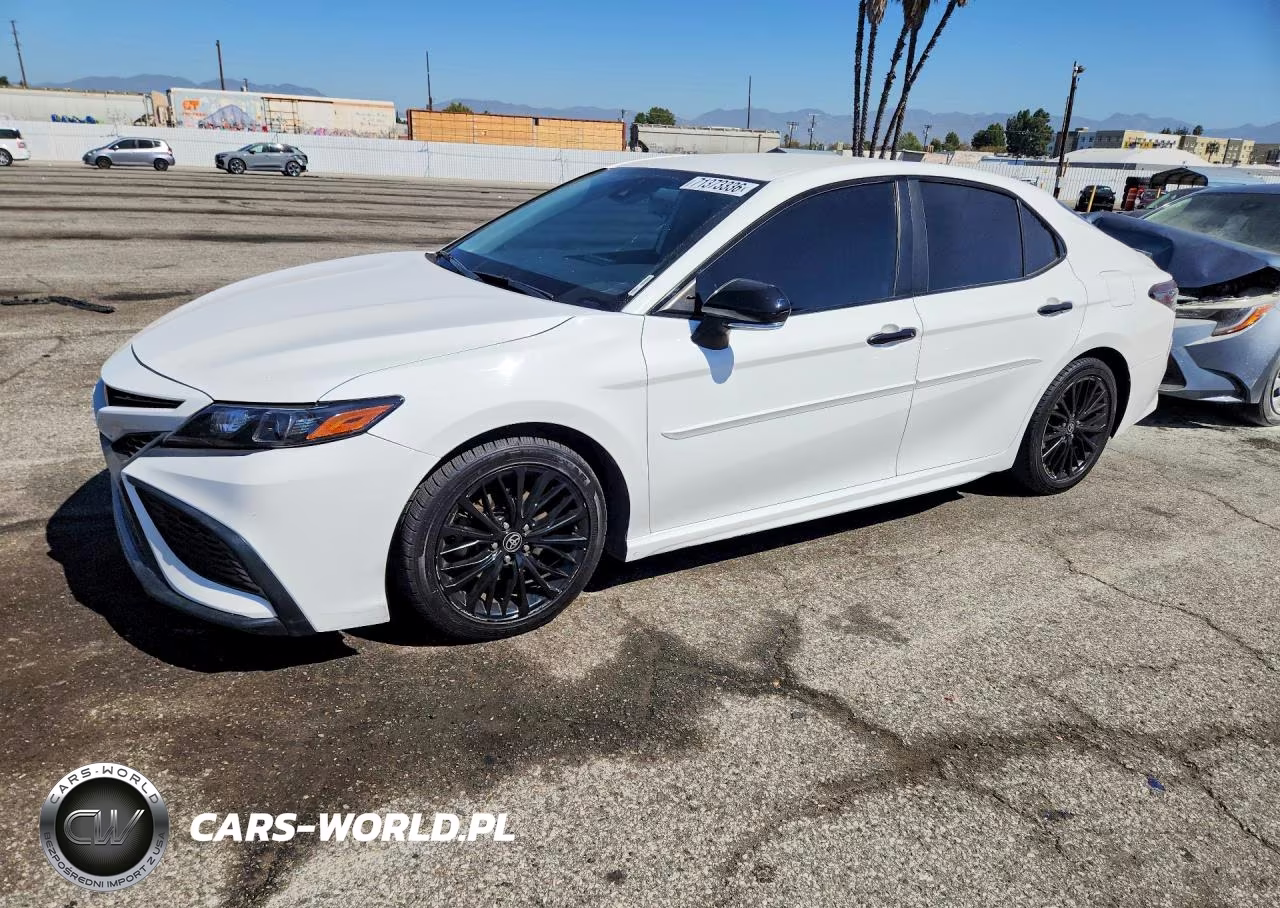 2022 Toyota Camry Se Nightshade Edition