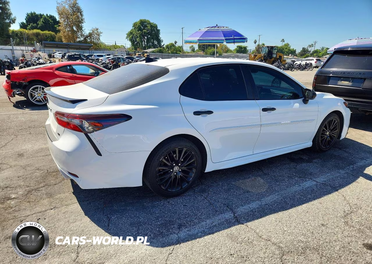 2022 Toyota Camry Se Nightshade Edition VIN:4T1G11AK5NU022198 - 3