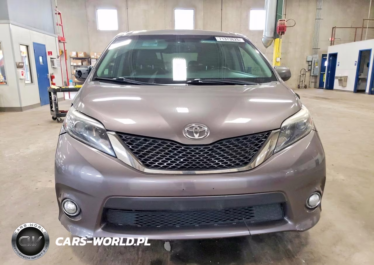 2015 Toyota Sienna Sport VIN:5TDXK3DC8FS646679 - 5