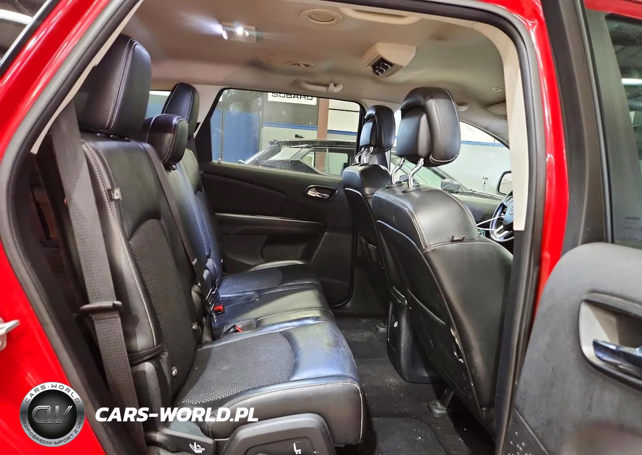 2018 Dodge Journey Crossroad VIN:3C4PDDGG0JT371175 - 11