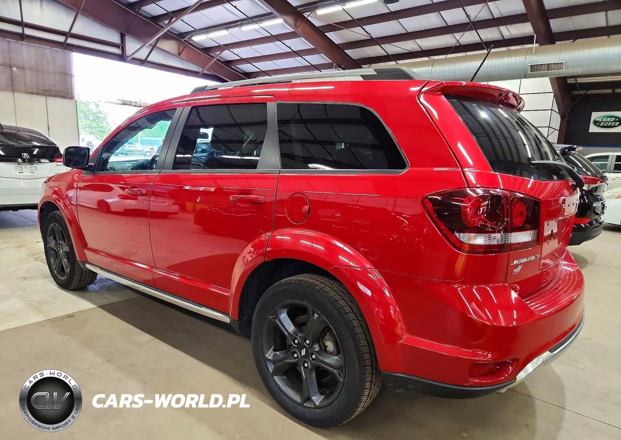 2018 Dodge Journey Crossroad VIN:3C4PDDGG0JT371175 - 2