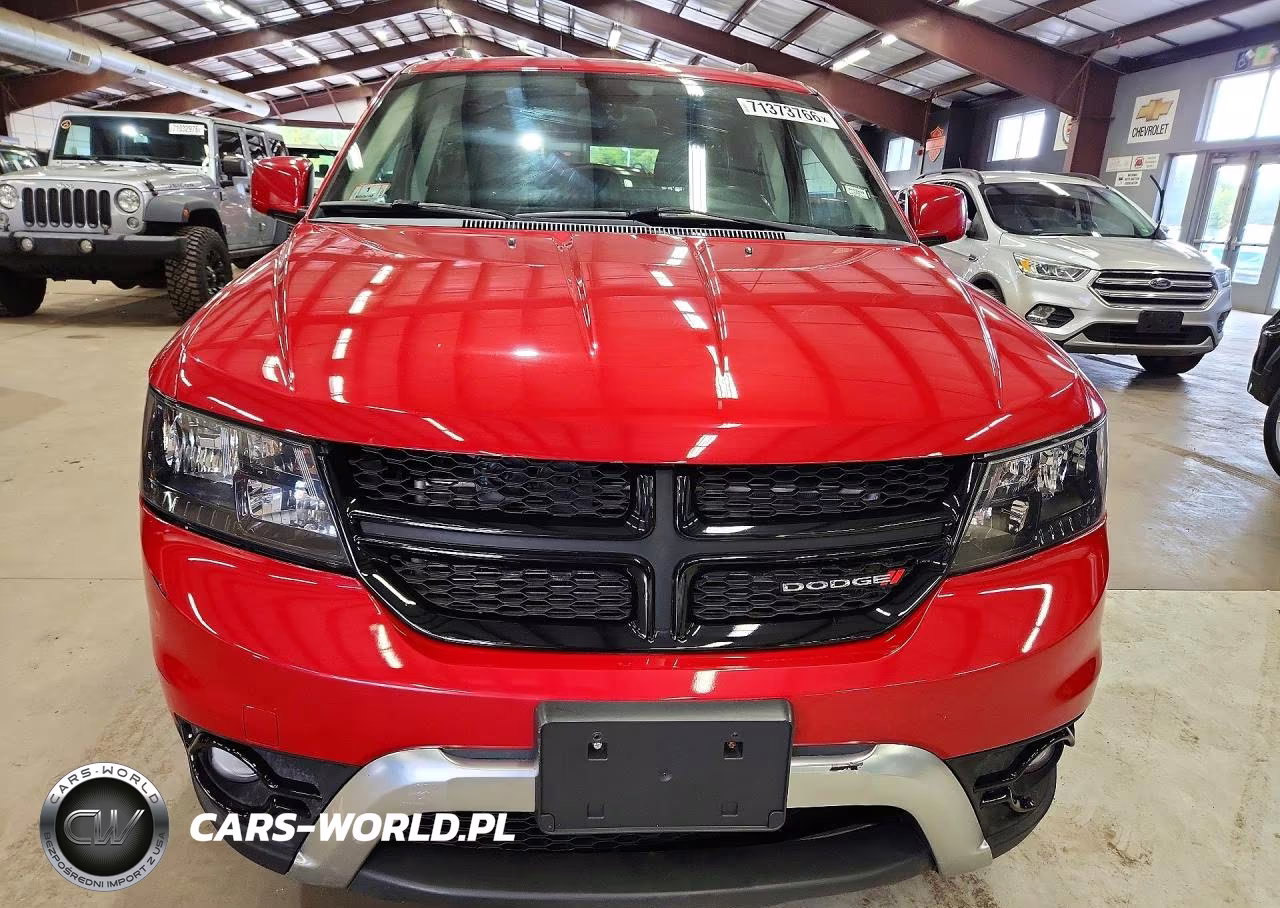 2018 Dodge Journey Crossroad VIN:3C4PDDGG0JT371175 - 5