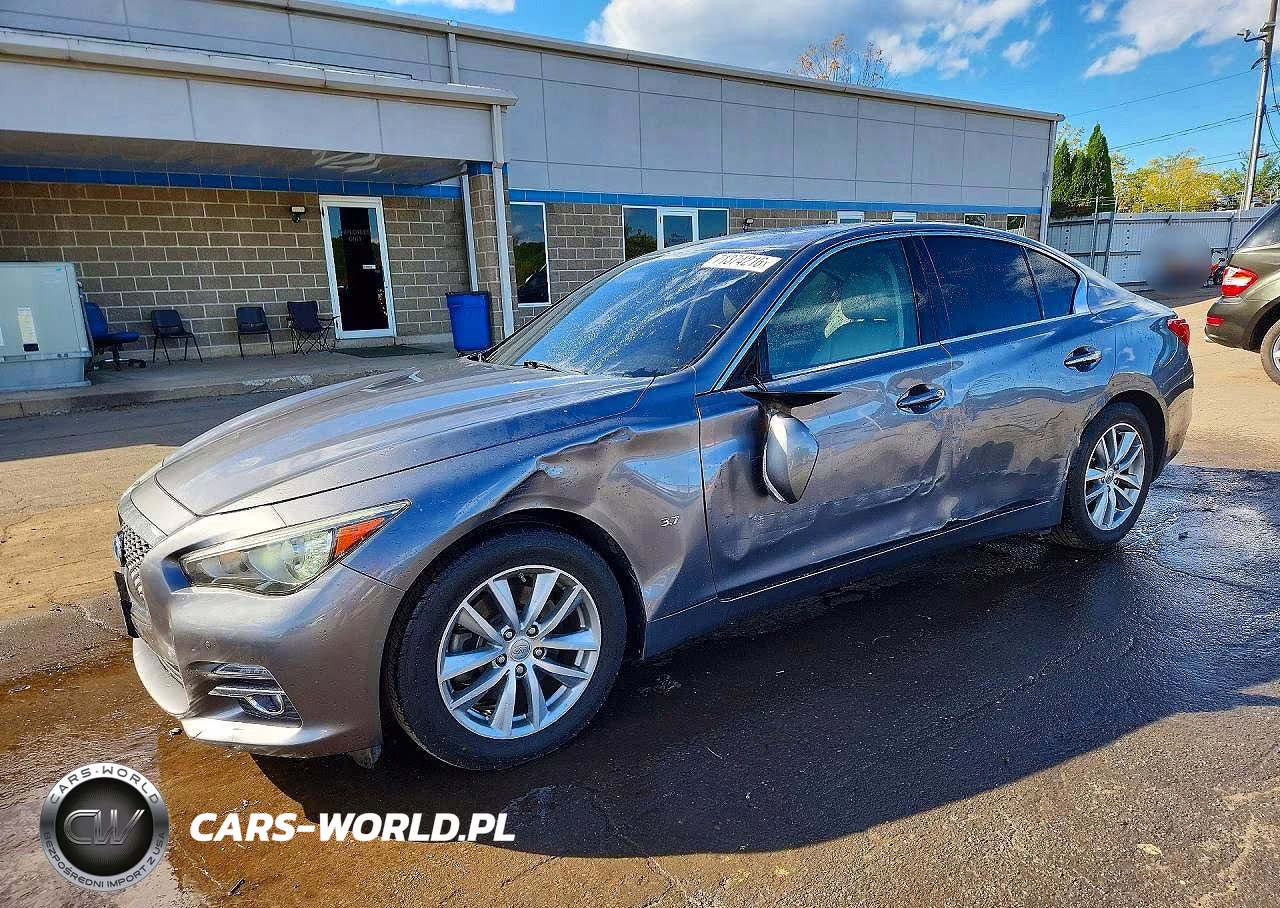 2015 Infiniti Q50 Premium