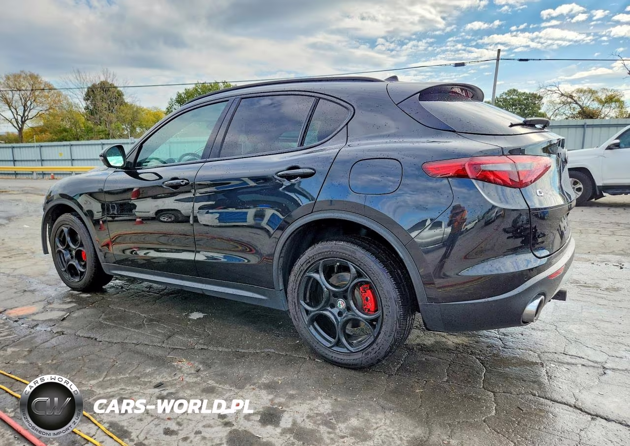 2018 Alfa Romeo Stelvio Sport VIN:ZASFAKPN3J7B69367 - 2