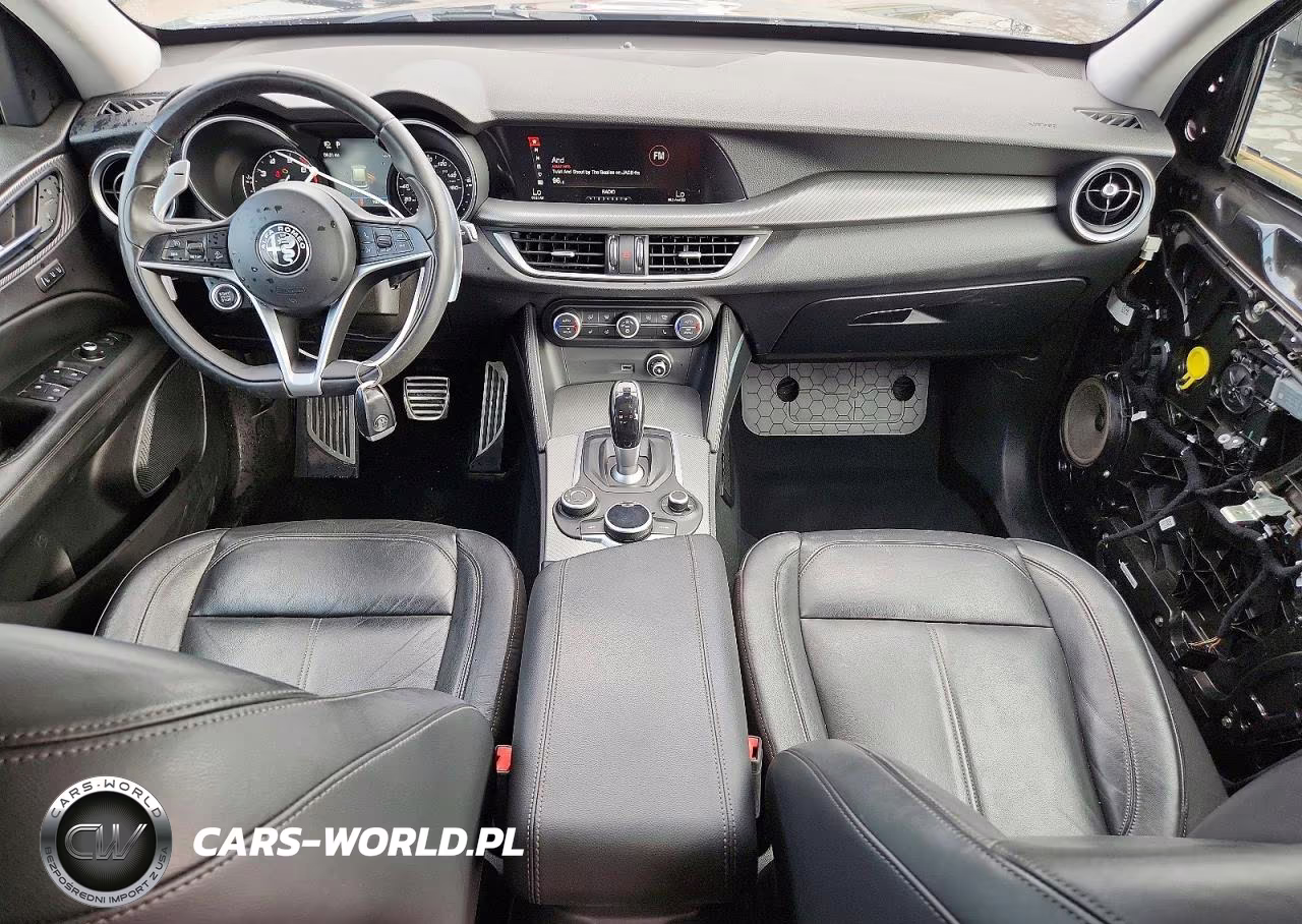 2018 Alfa Romeo Stelvio Sport VIN:ZASFAKPN3J7B69367 - 8