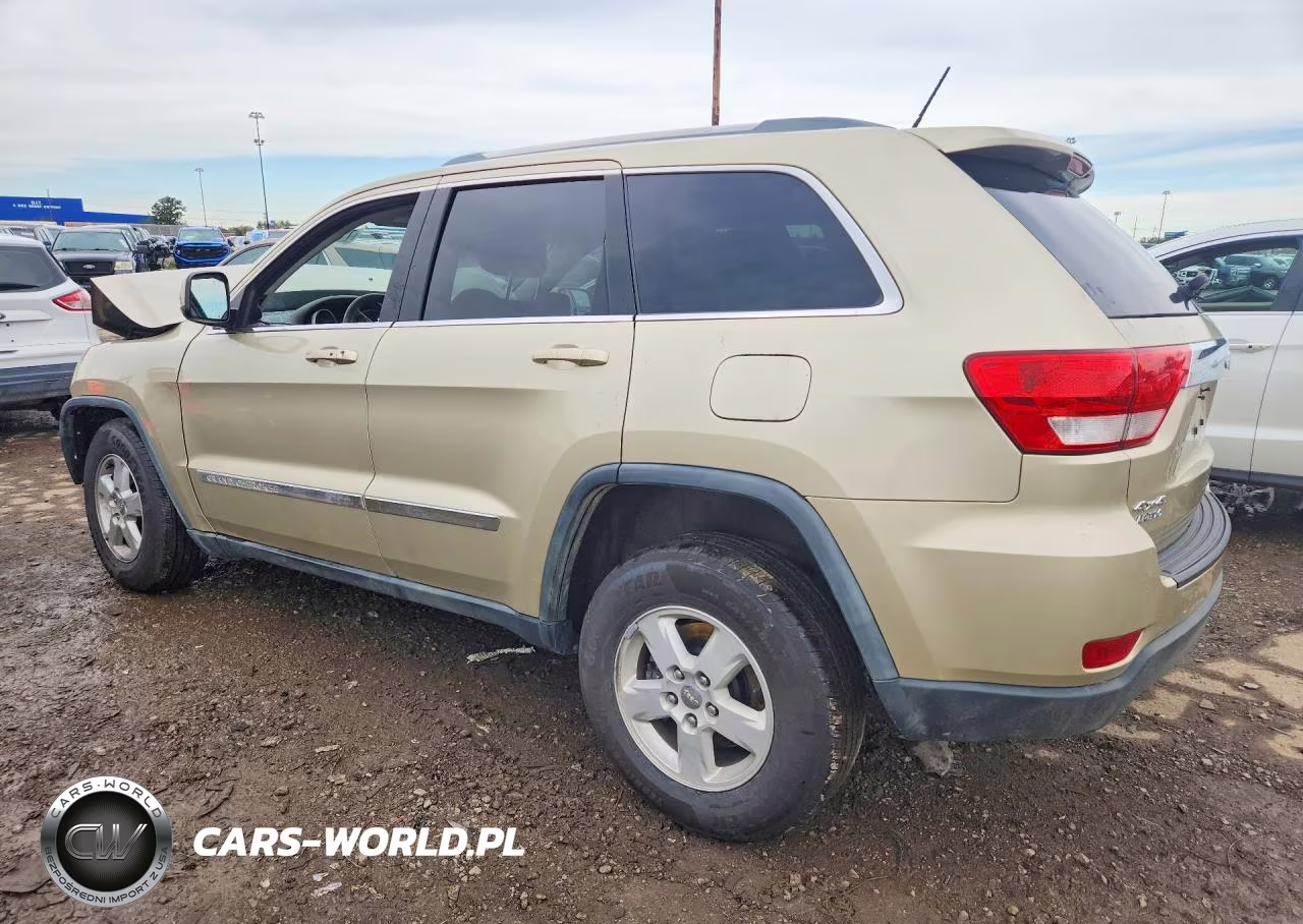 2011 Jeep Grand Cherokee Laredo VIN:1J4RR4GGXBC582238 - 2