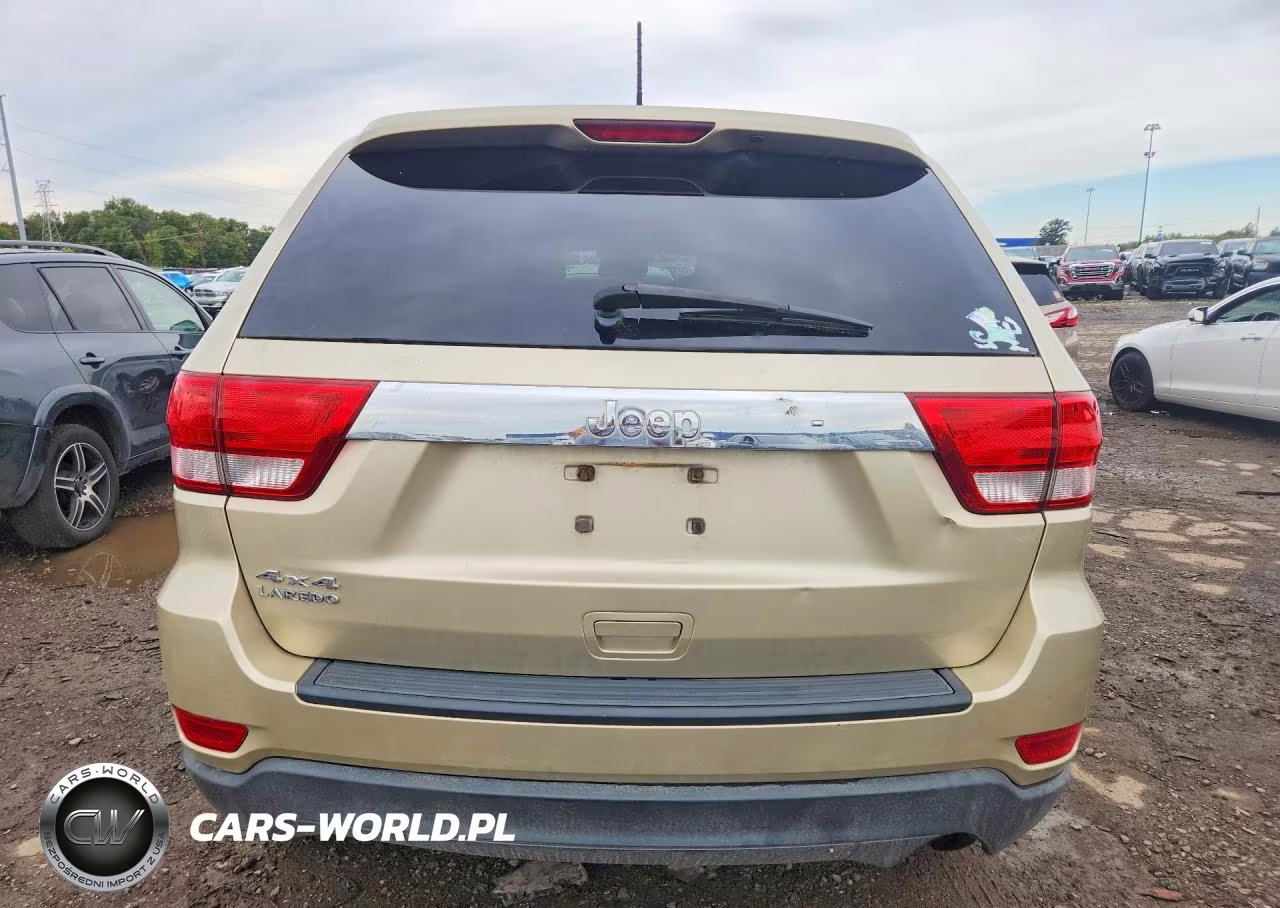 2011 Jeep Grand Cherokee Laredo VIN:1J4RR4GGXBC582238 - 6