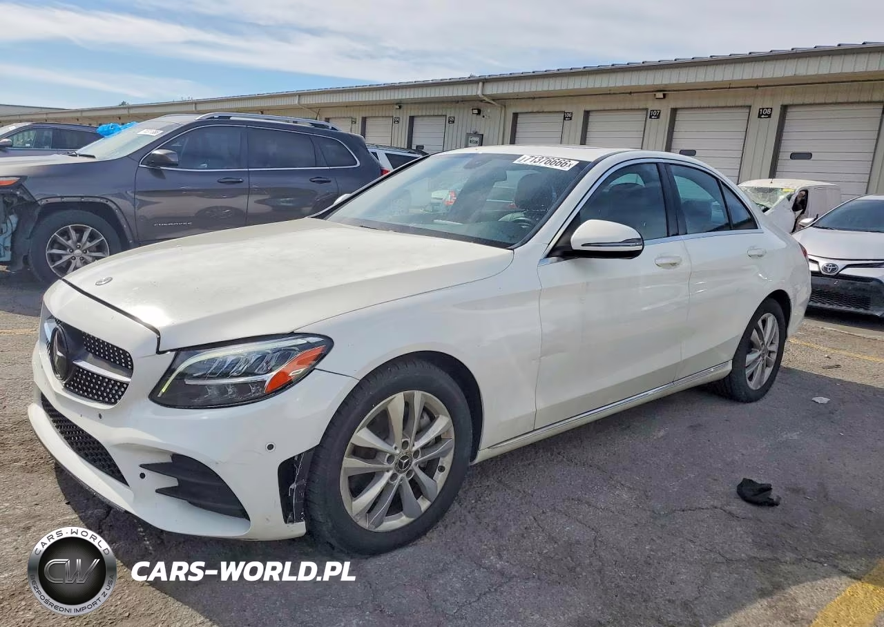 2019 Mercedes-Benz C 300
