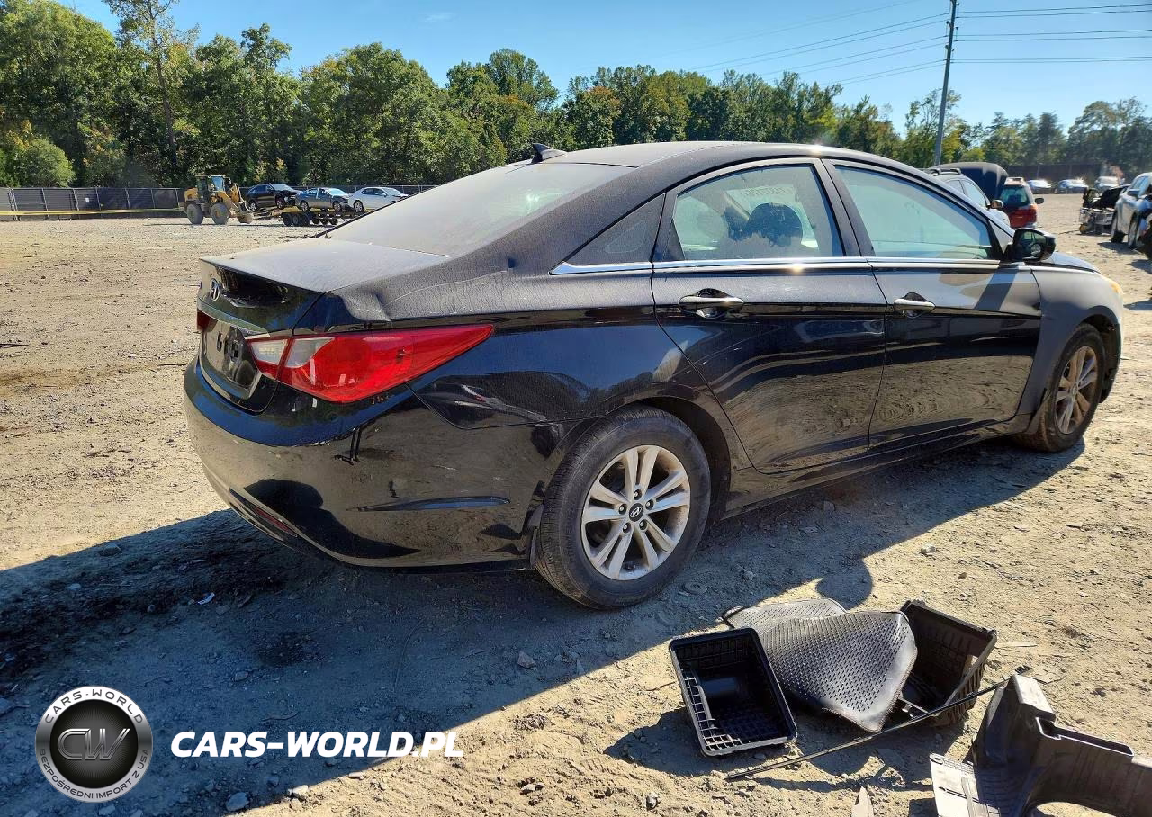 2013 Hyundai Sonata Gls VIN:5NPEB4AC8DH665026 - 3