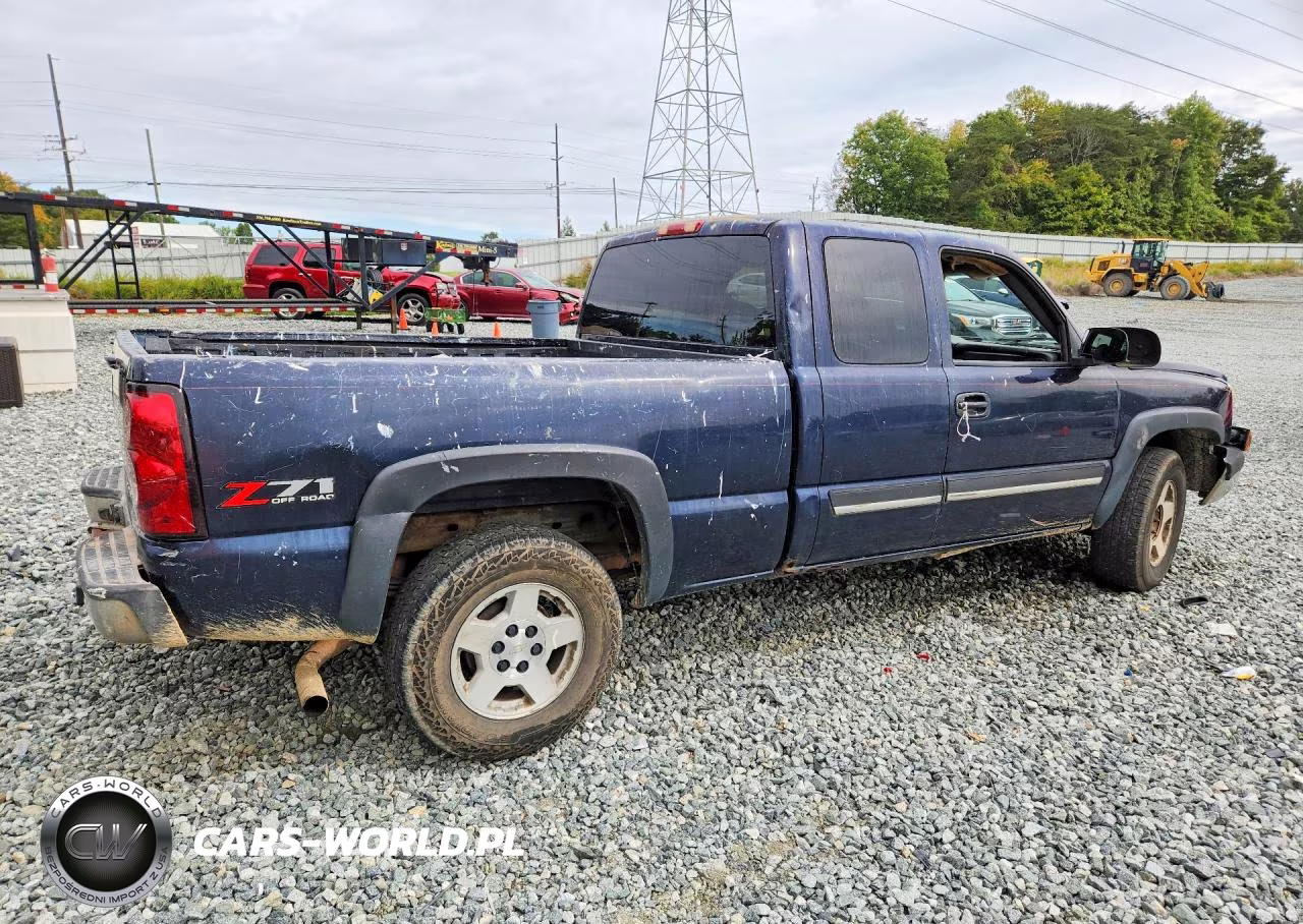 2005 Chevrolet Silverado K1500 VIN:1GCEK19B55E131557 - 3