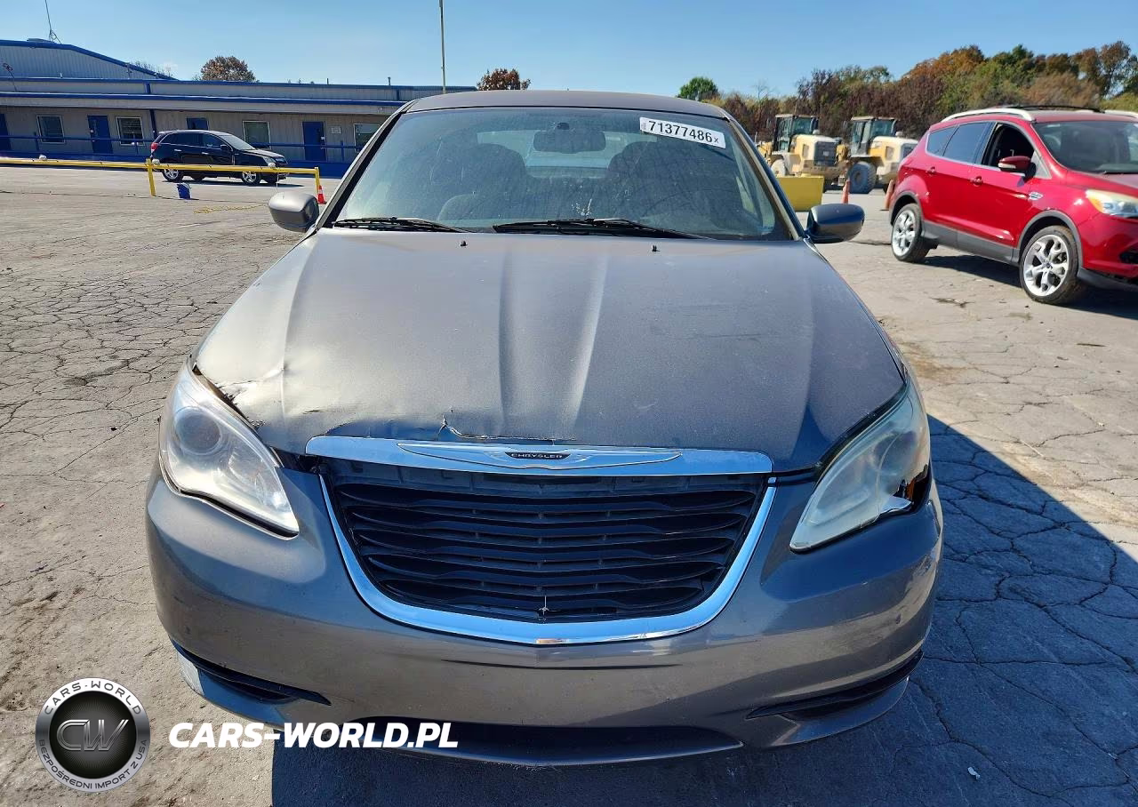 2013 Chrysler 200 Touring VIN:1C3CCBBB4DN688936 - 5