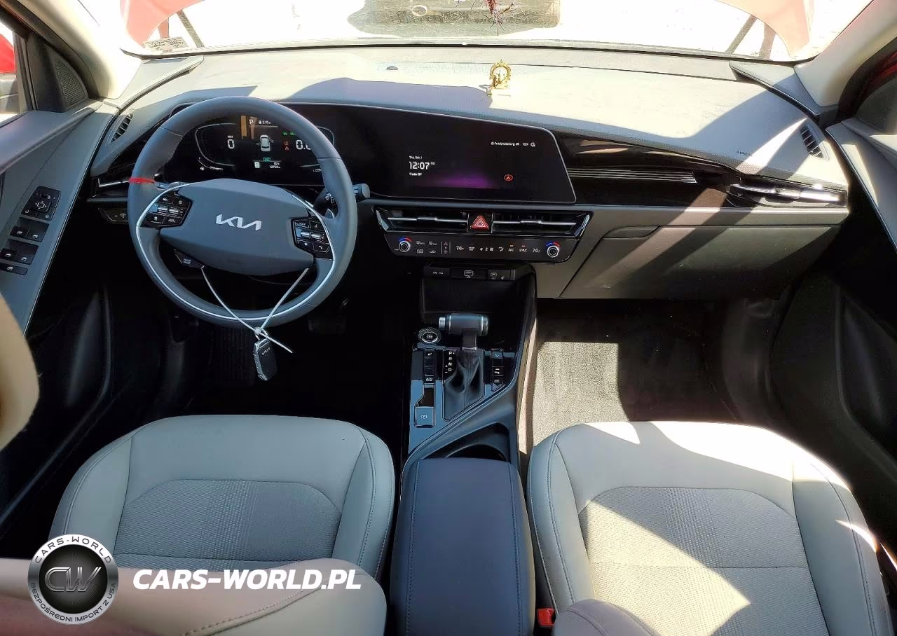 2025 Kia Niro Ex VIN:KNDCR3LE6S5246097 - 8