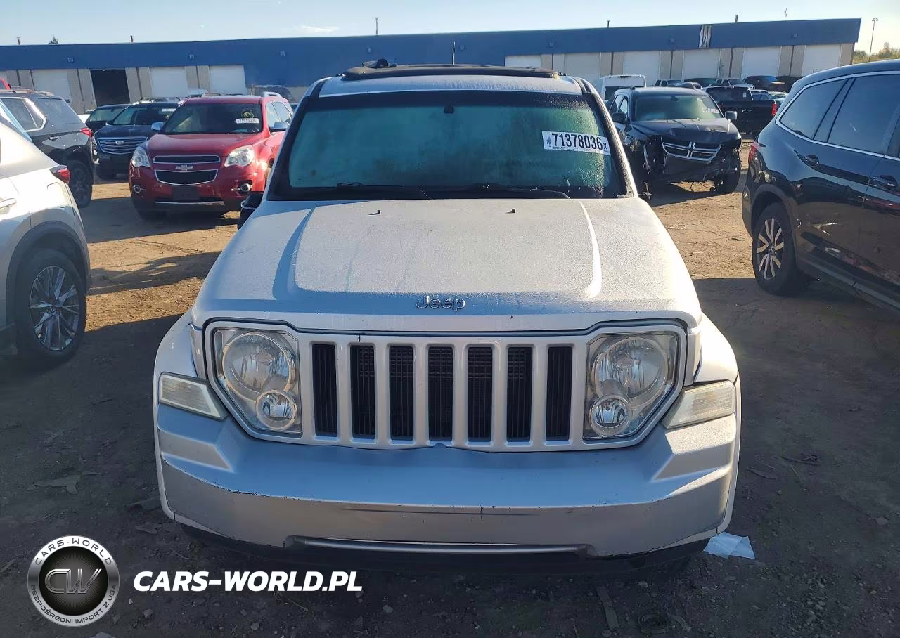 2008 Jeep Liberty Sport VIN:1J8GN28KX8W270470 - 5