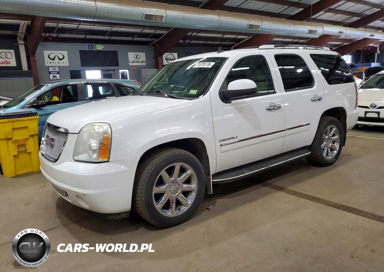 2010 GMC Yukon Denali – zdjęcie 1 z 13