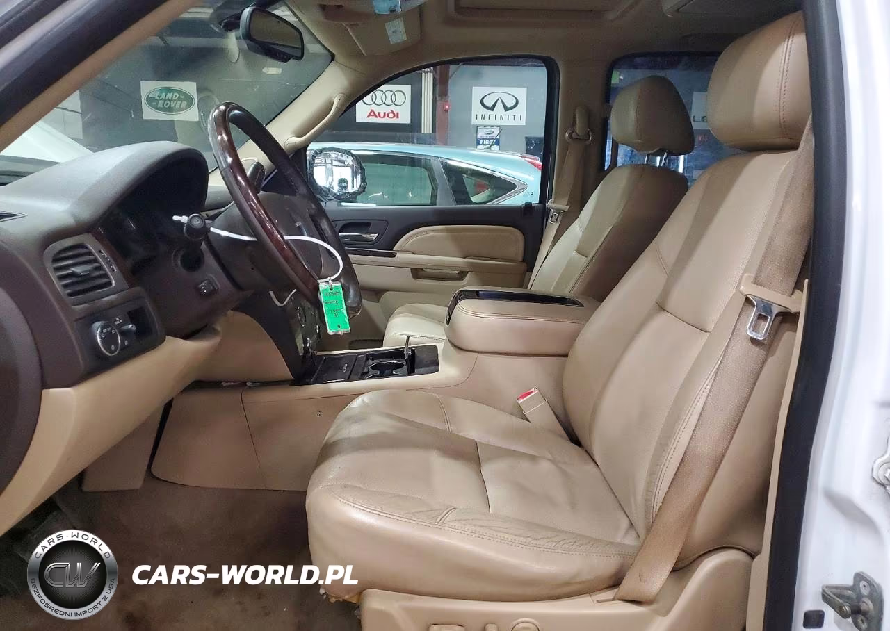 2010 GMC Yukon Denali VIN:1GKUKEEF2AR129090 - 7