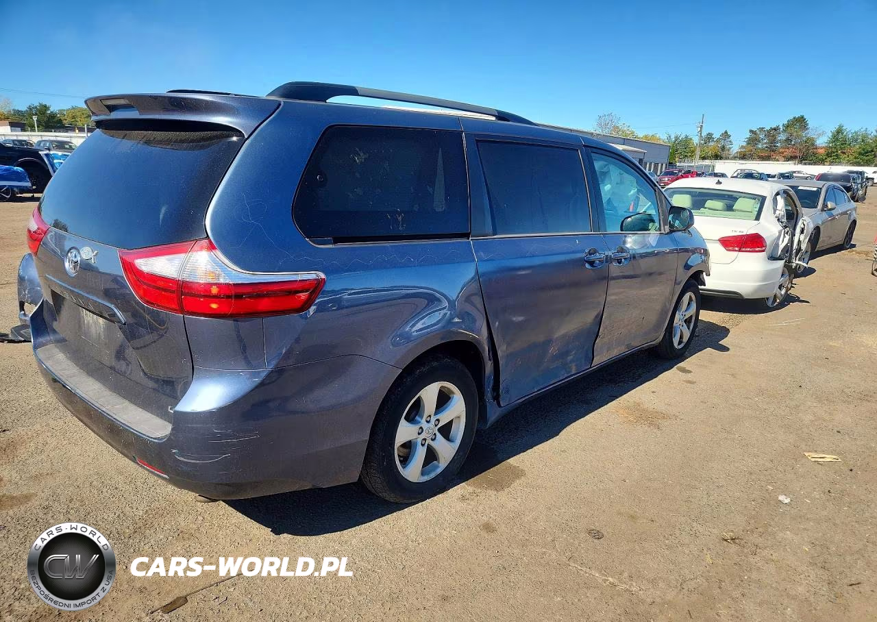 2015 Toyota Sienna Le VIN:5TDKK3DC2FS579314 - 3