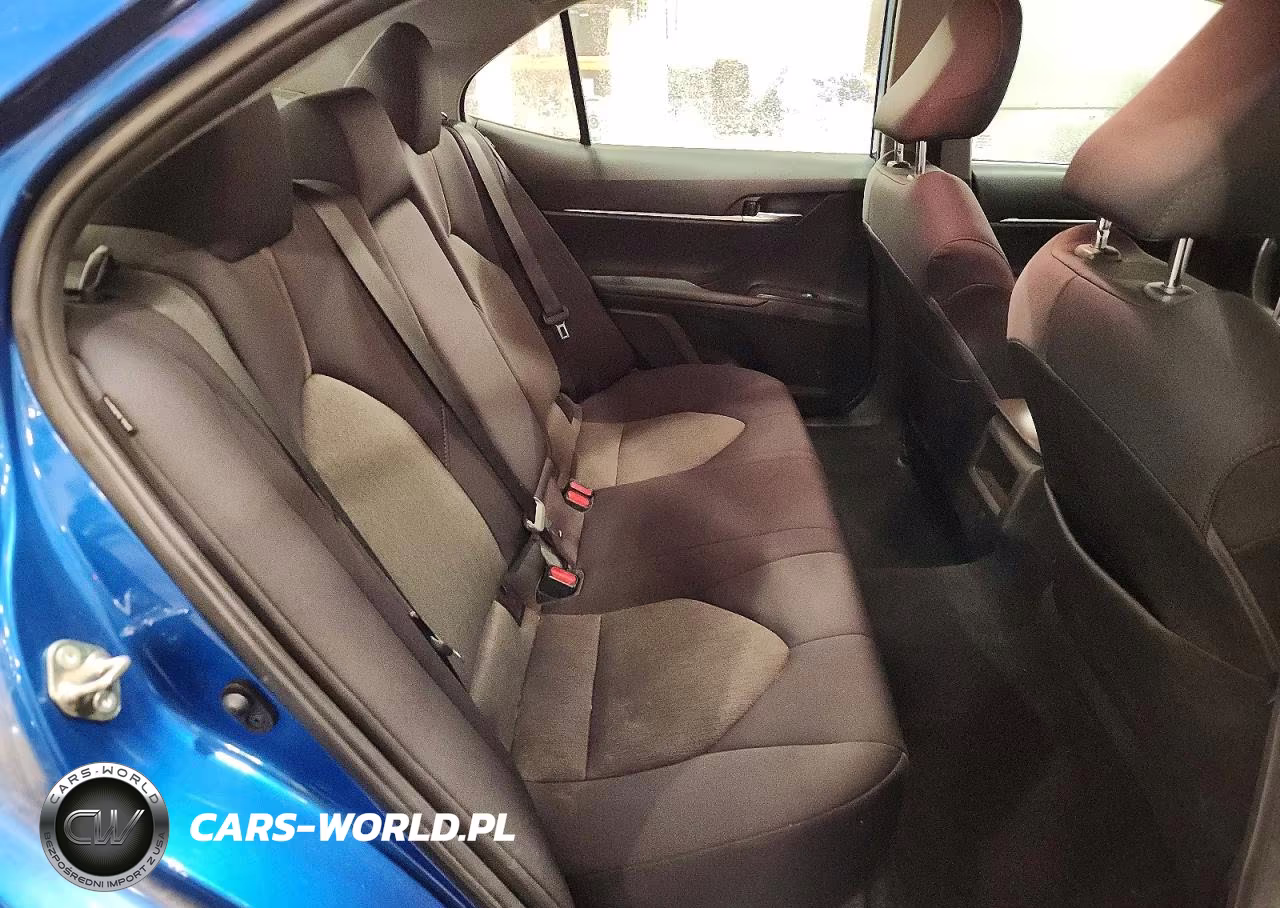 2019 Toyota Camry Le VIN:4T1B11HK9KU279537 - 10