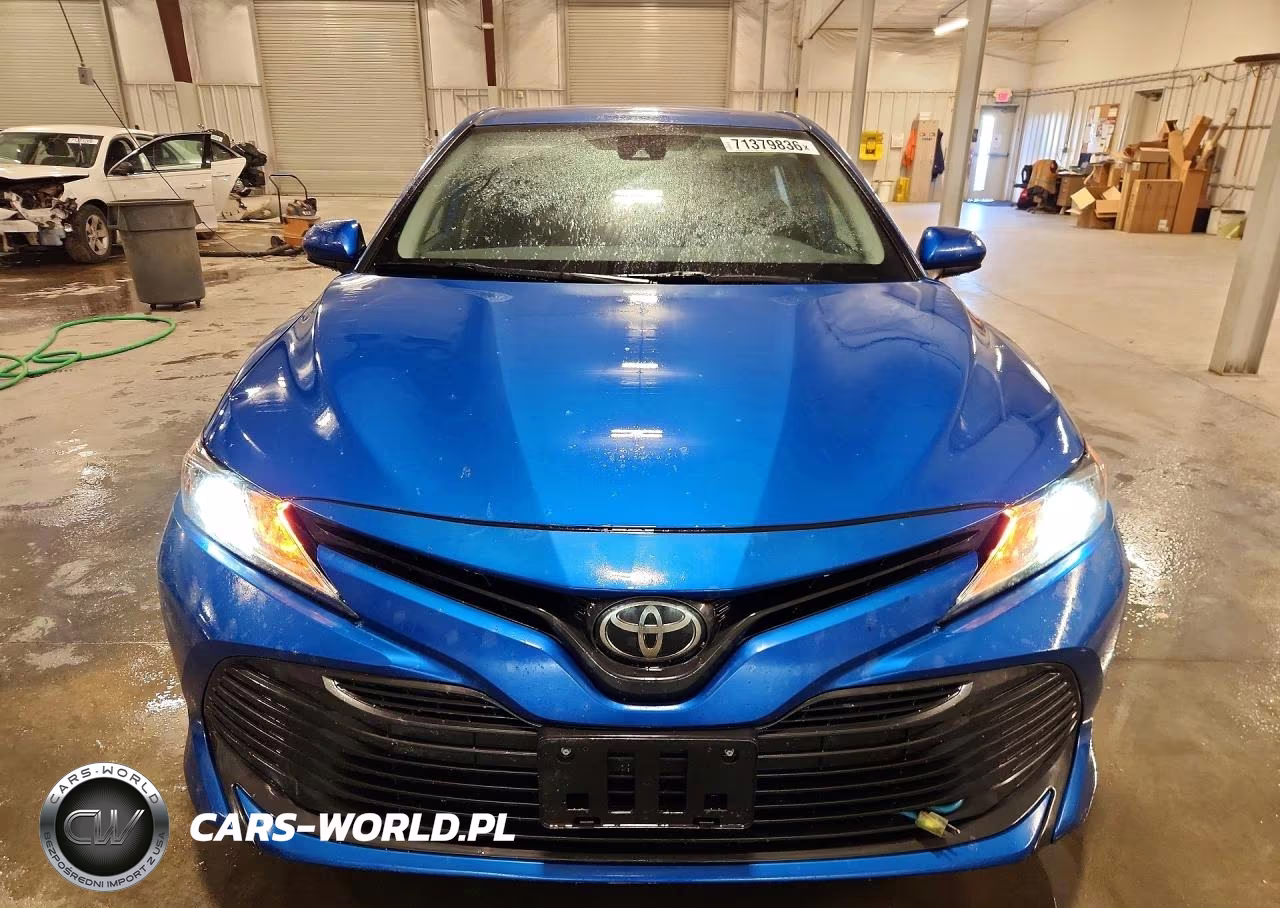 2019 Toyota Camry Le VIN:4T1B11HK9KU279537 - 5