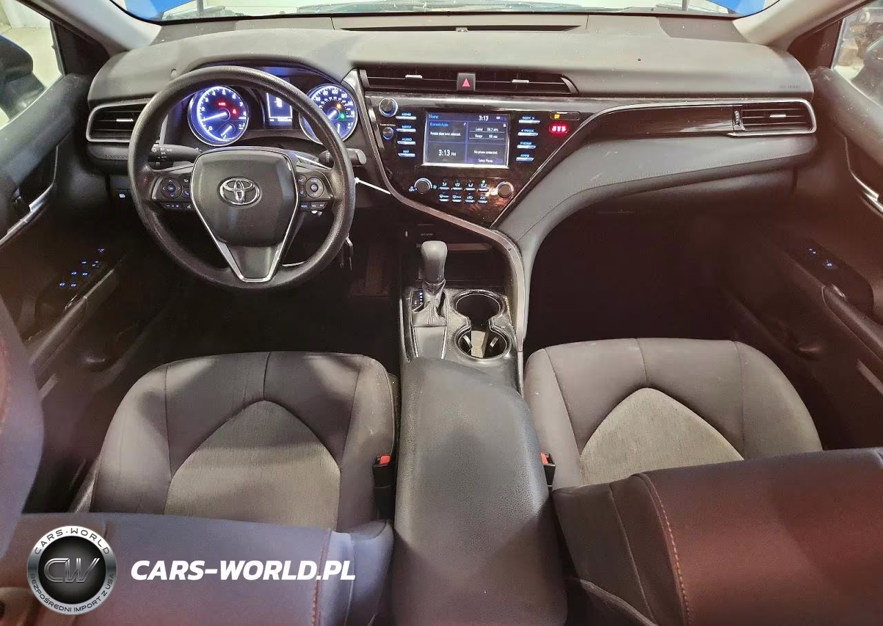 2019 Toyota Camry Le VIN:4T1B11HK9KU279537 - 8