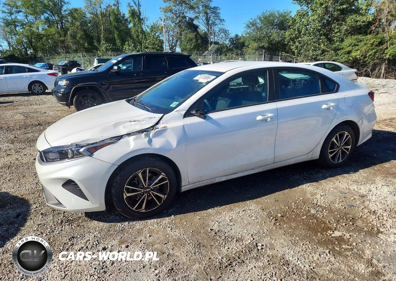 2024 Kia Forte Lxs VIN:3KPF24AD6RE757230 - 1
