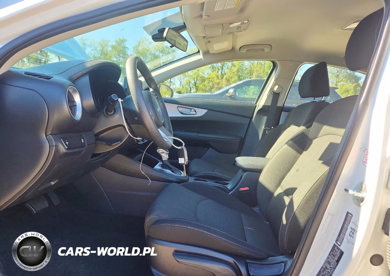 2024 Kia Forte Lxs VIN:3KPF24AD6RE757230 - 7