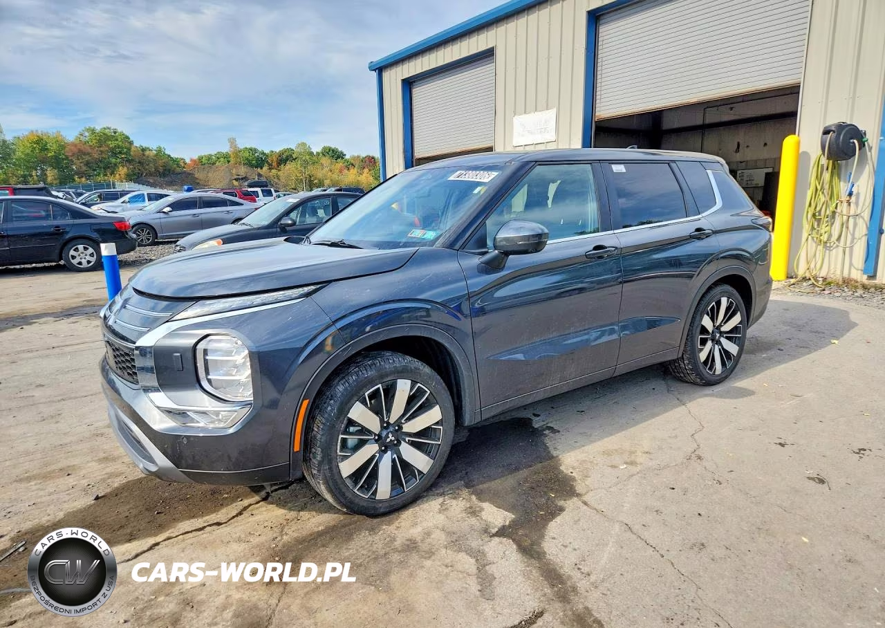 2026 Mitsubishi Outlander Se
