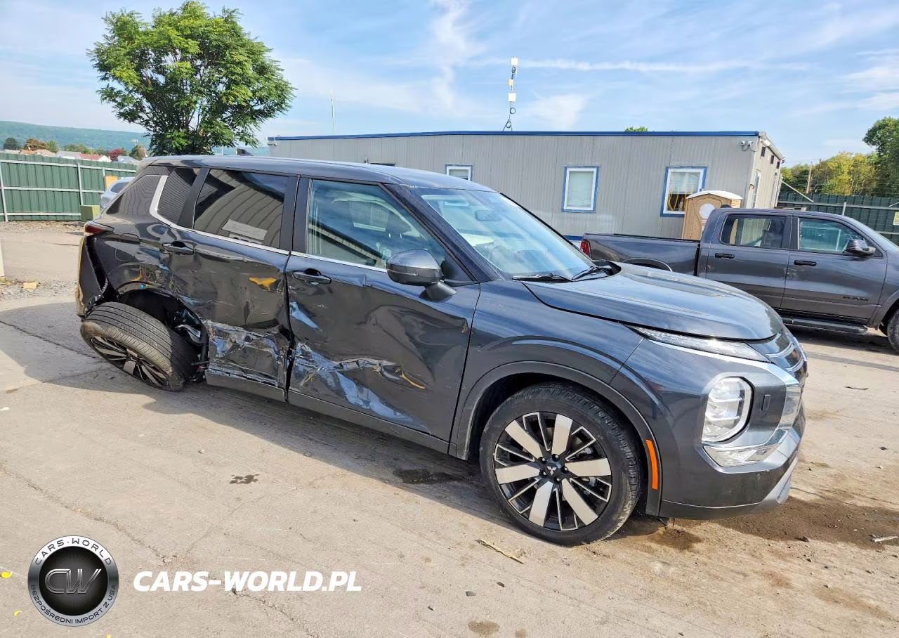 2026 Mitsubishi Outlander Se VIN:JA4J4VAB3TZ052173 - 4