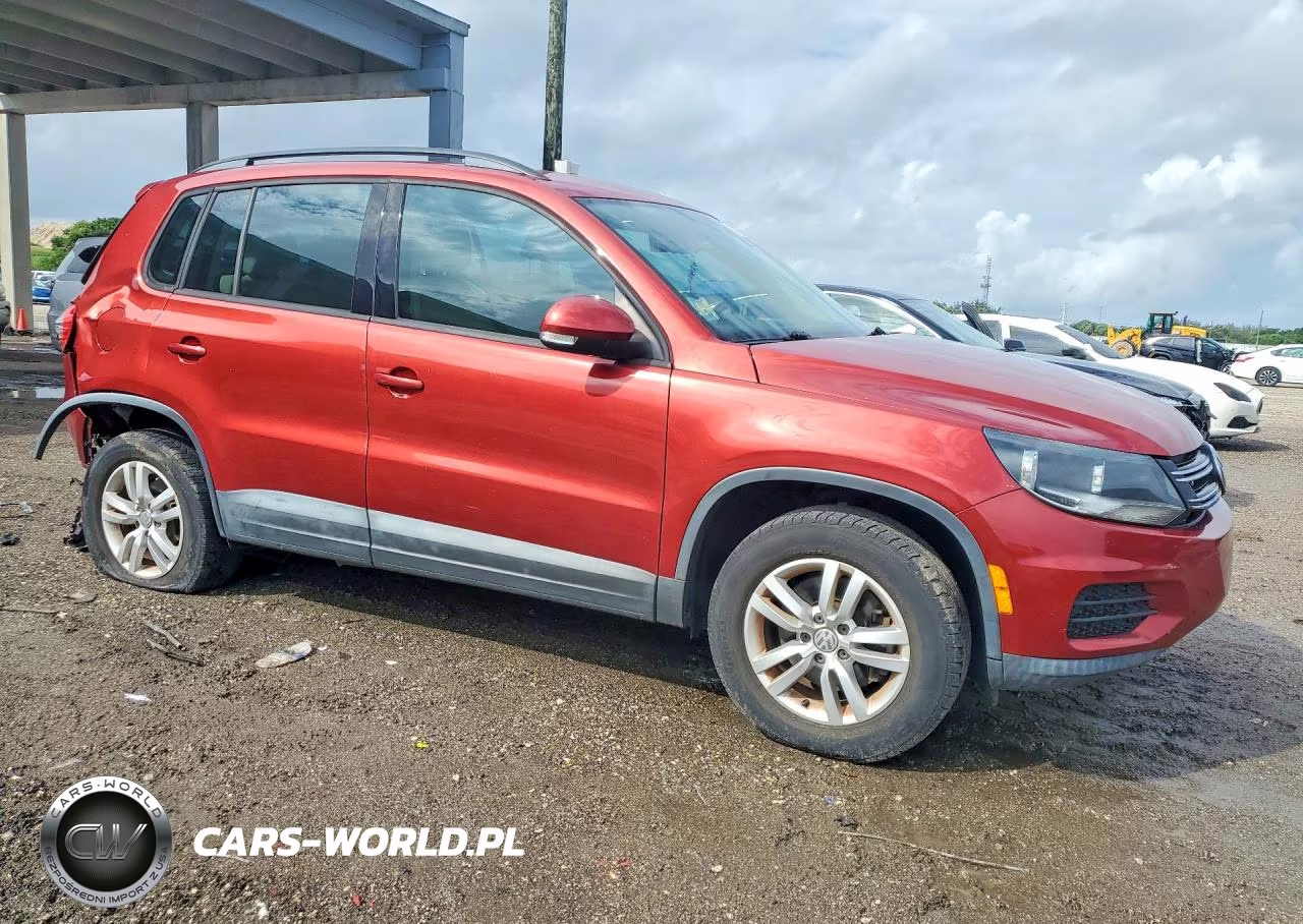 2016 Volkswagen Tiguan S VIN:WVGAV7AX9GW040719 - 4