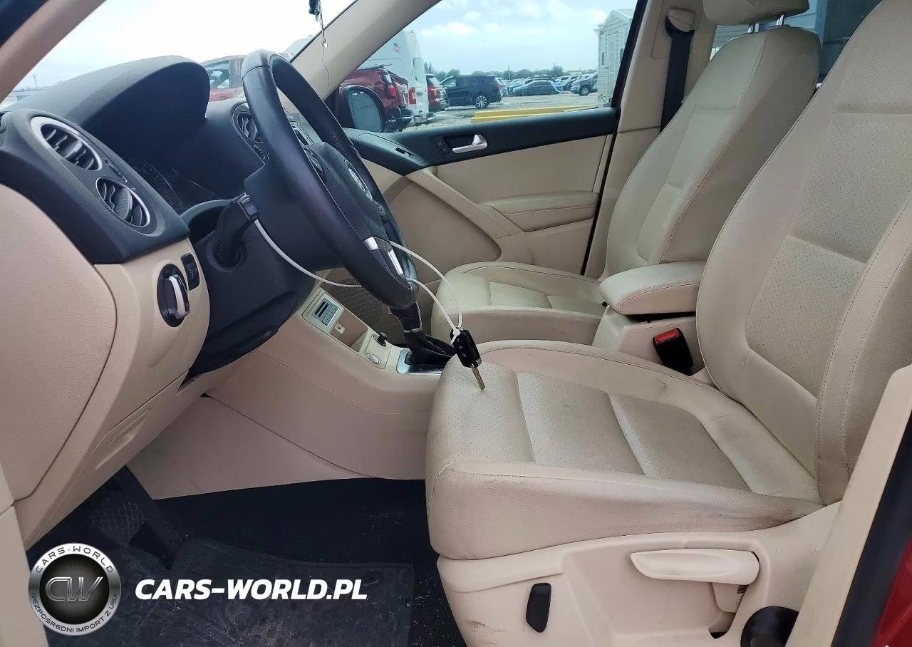 2016 Volkswagen Tiguan S VIN:WVGAV7AX9GW040719 - 7