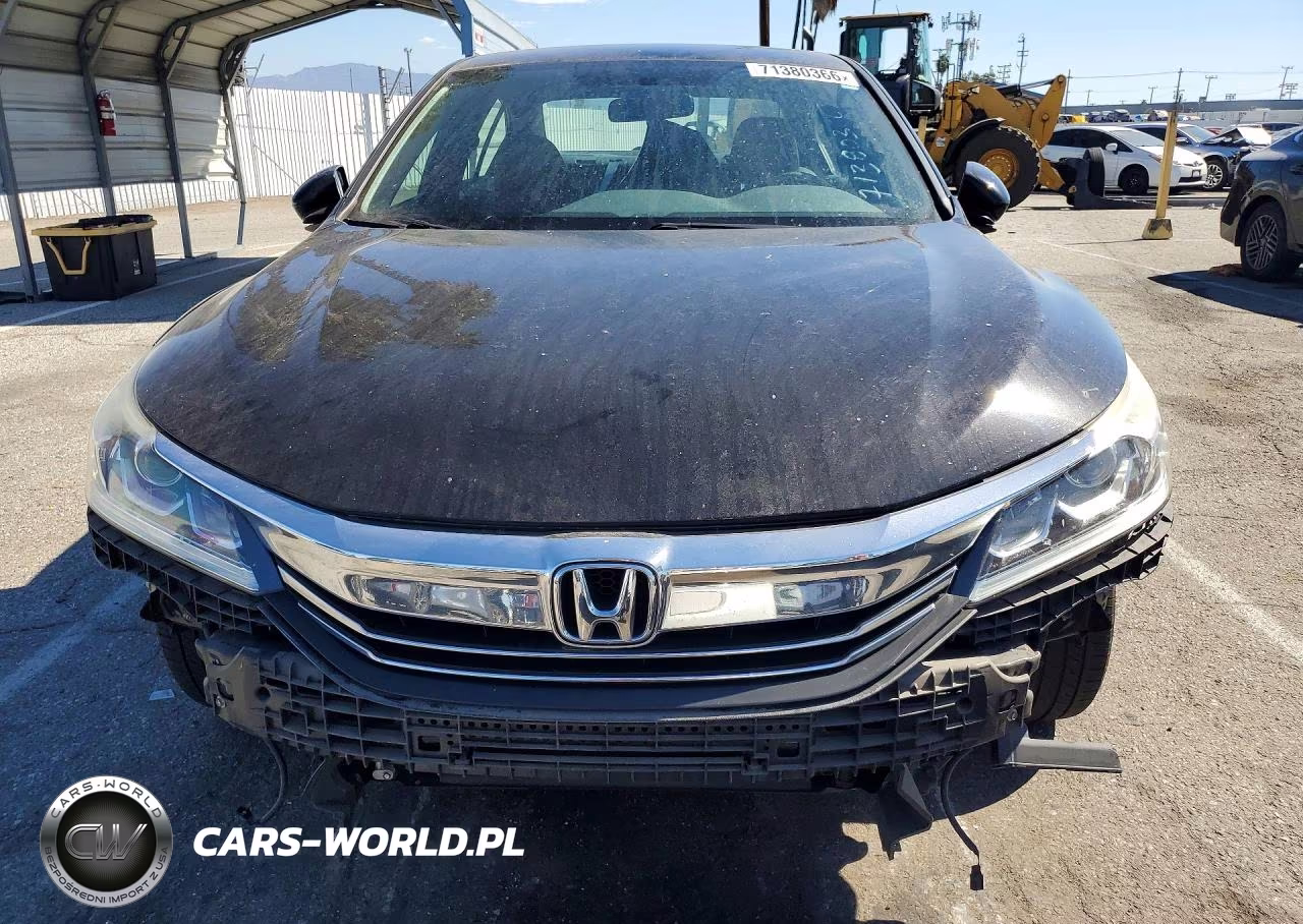 2017 Honda Accord Sport Special Edition VIN:1HGCR2F14HA068159 - 5