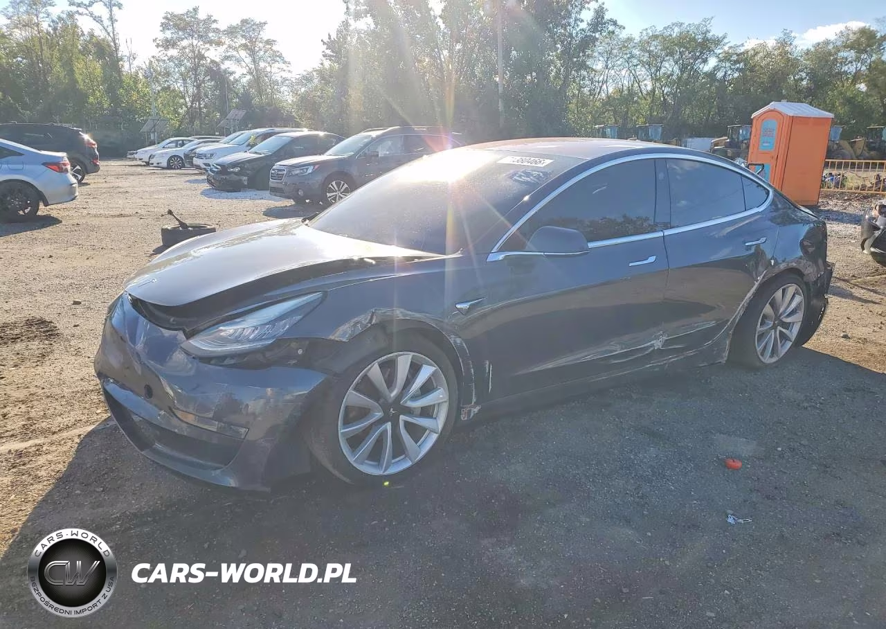 2018 Tesla Model 3 – zdjęcie 1 z 12