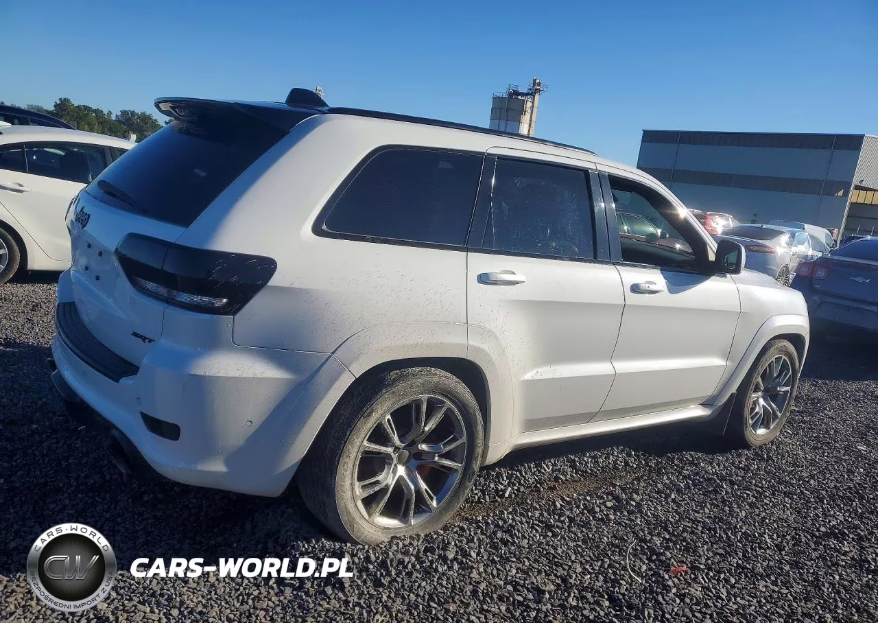 2017 Jeep Grand Cherokee Srt-8 VIN:1C4RJFDJXHC812166 - 3