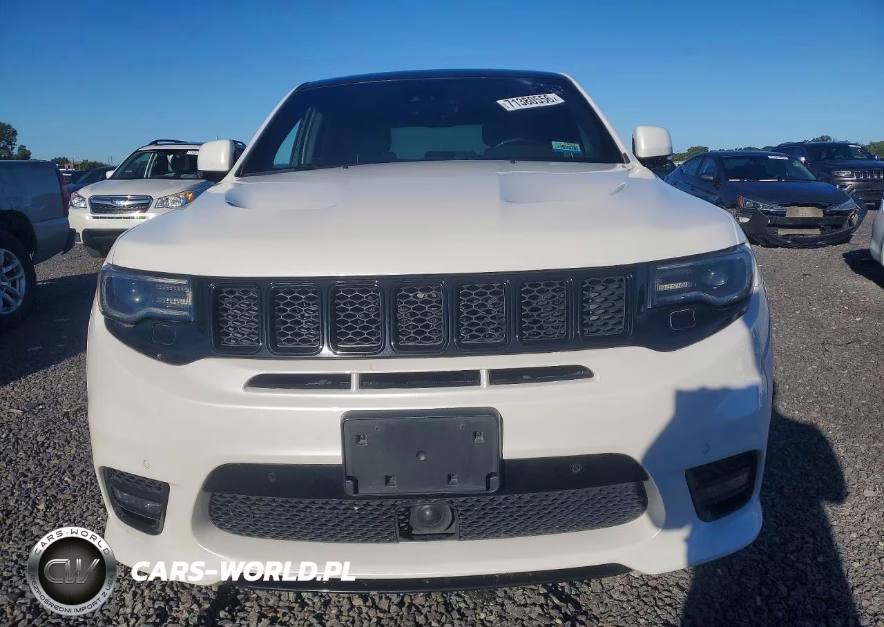2017 Jeep Grand Cherokee Srt-8 VIN:1C4RJFDJXHC812166 - 5
