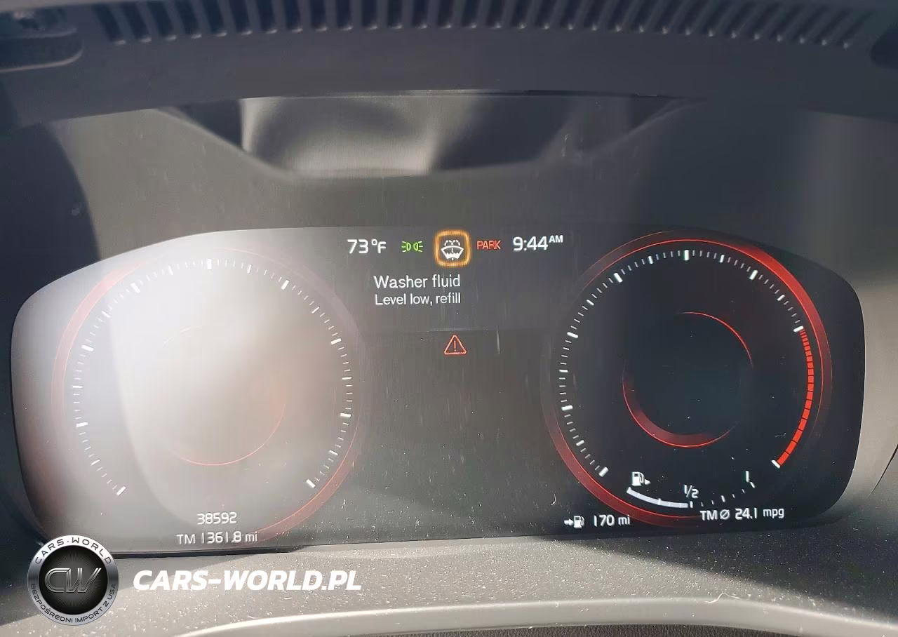 2021 Volvo Xc40 T5 R-Design VIN:YV4162UM1M2468211 - 9