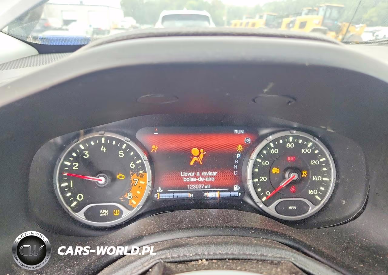 2017 Jeep Renegade Latitude VIN:ZACCJBBB6HPE53551 - 9