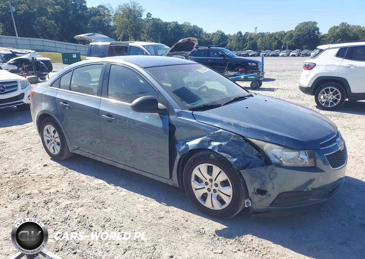 2012 Chevrolet Cruze Ls VIN:1G1PC5SH5C7216386 - 4