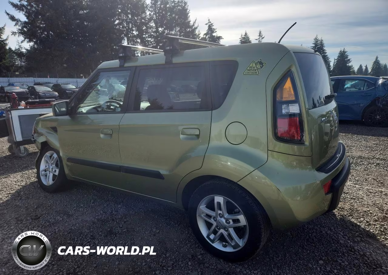 2010 Kia Soul + VIN:KNDJT2A26A7106498 - 2