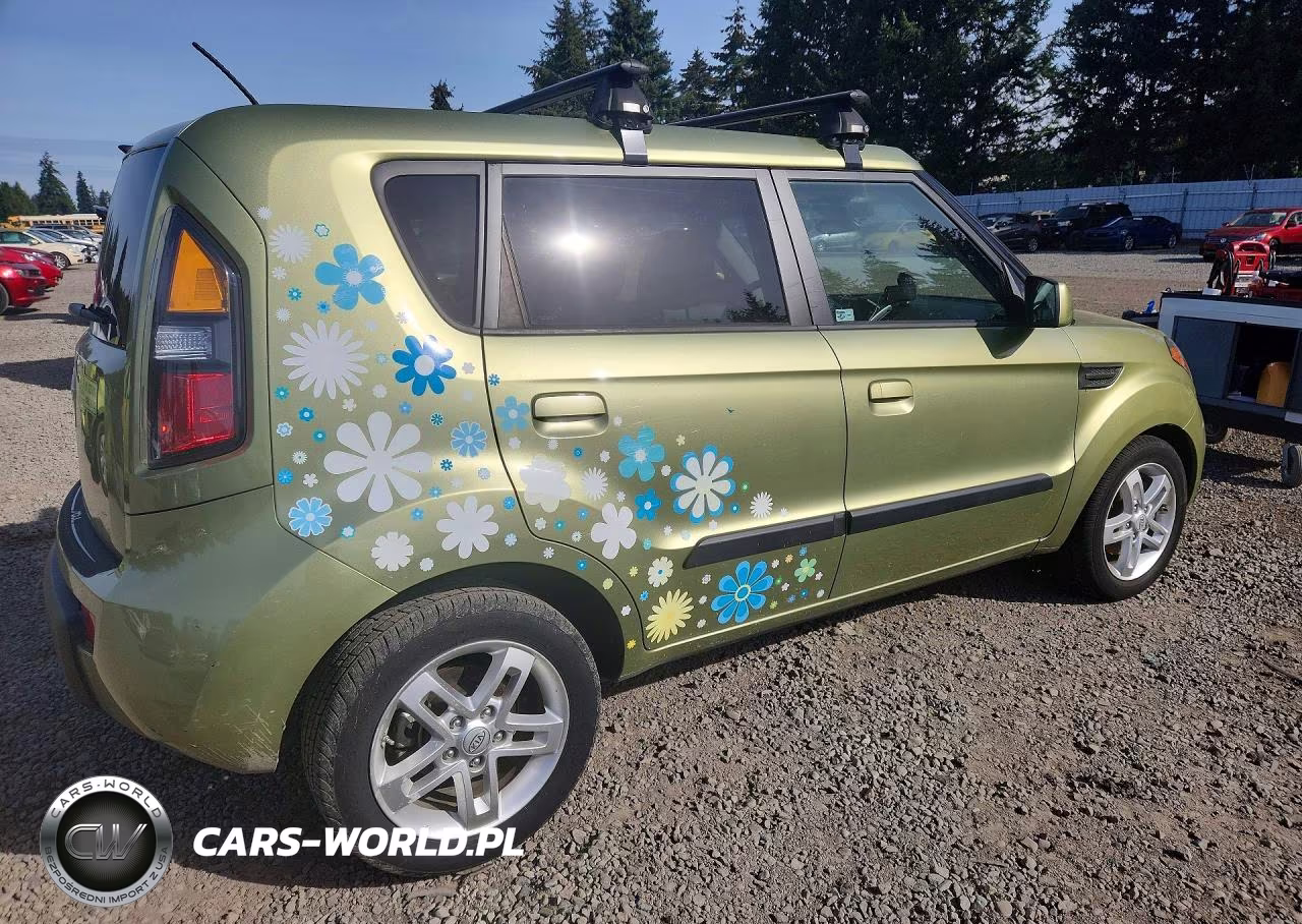 2010 Kia Soul + VIN:KNDJT2A26A7106498 - 3