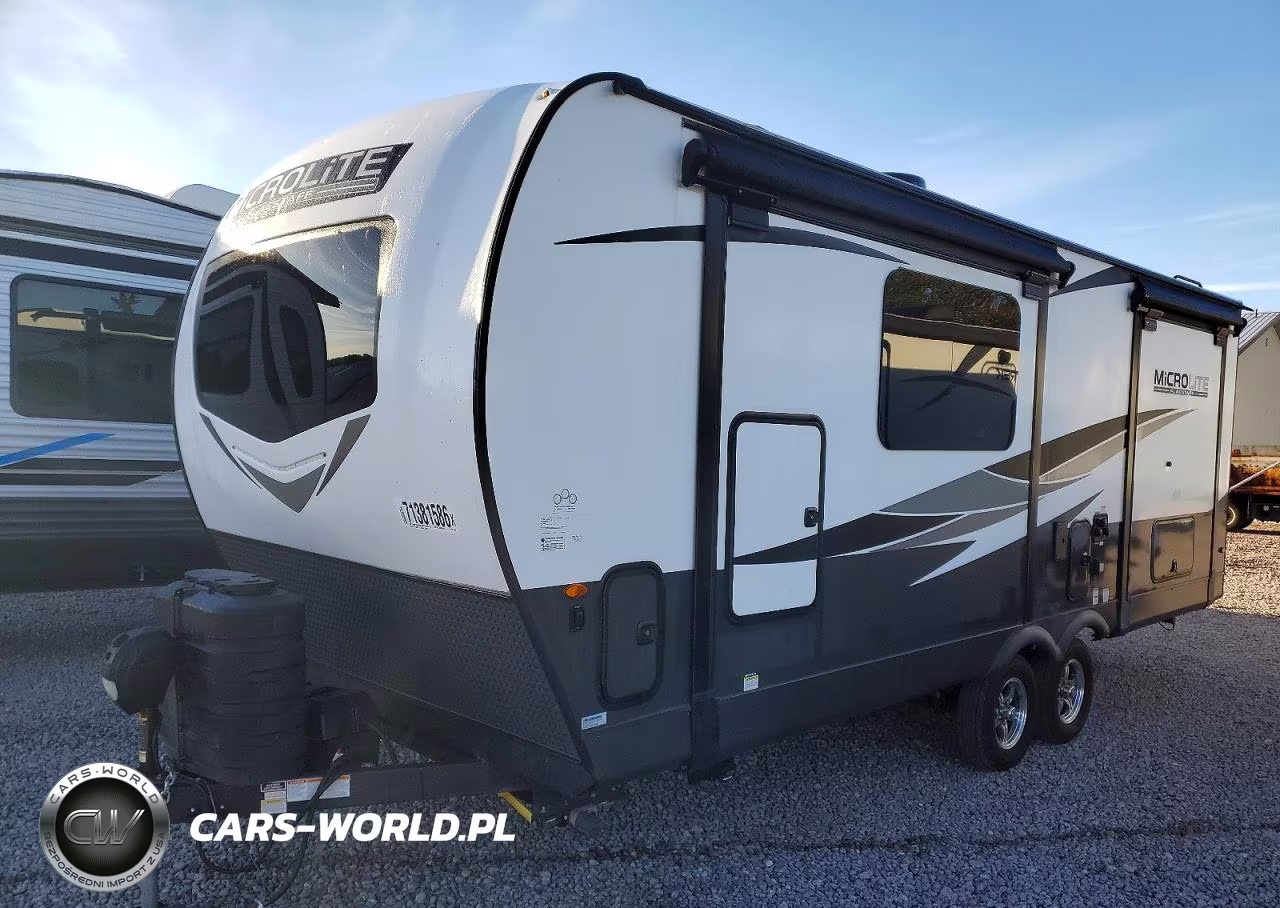2025 Fore - Forest River Recreational Vehicle (Rv) VIN:4X4TFLB2XSZ196016 - 2