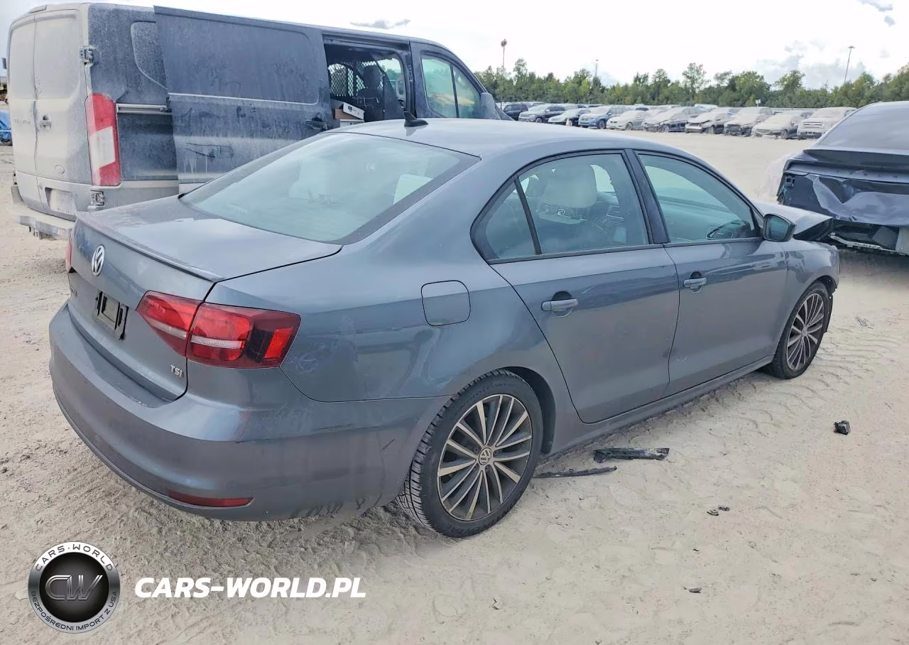 2016 Volkswagen Jetta Sport VIN:3VWD17AJ6GM357931 - 3