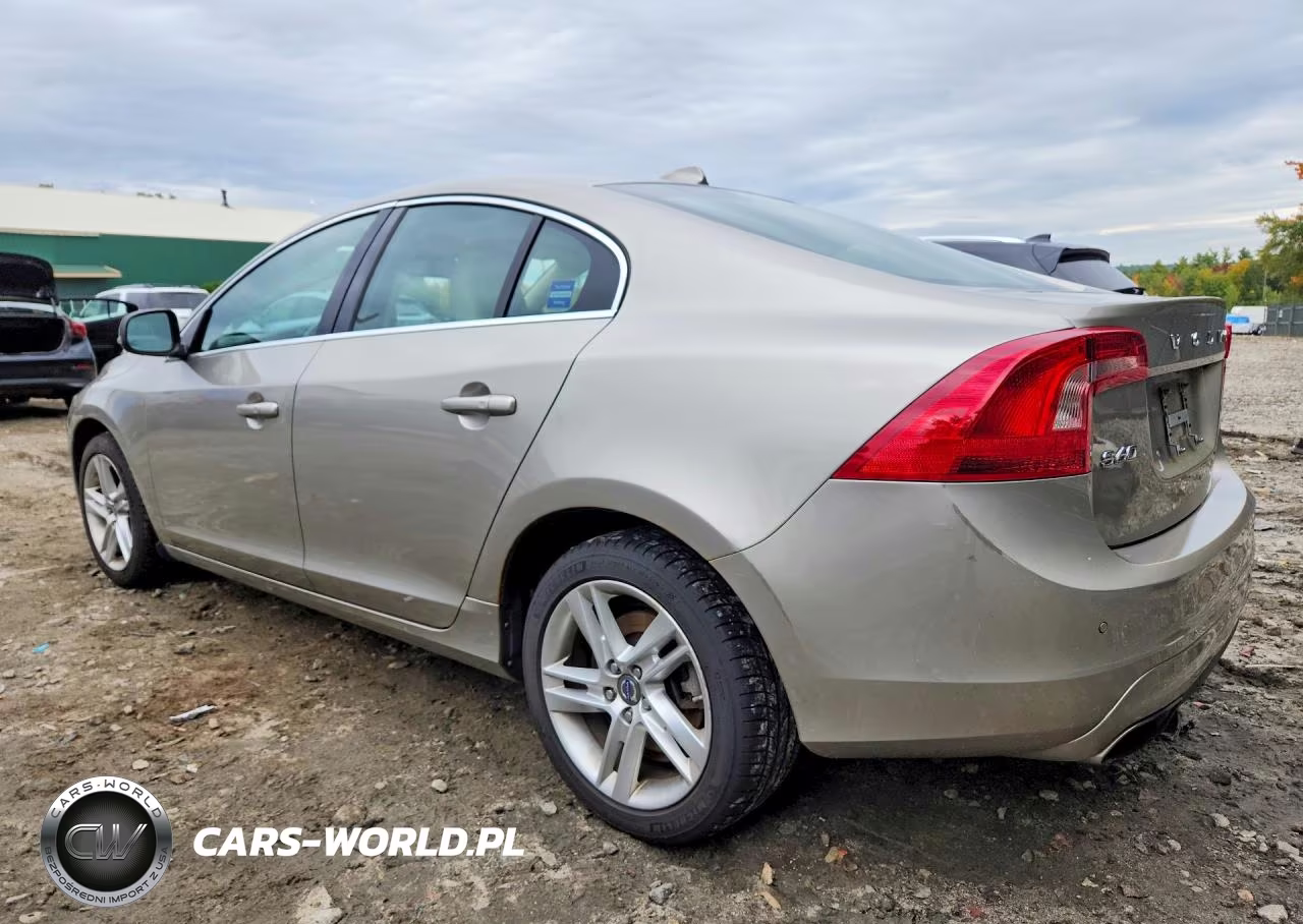 2015 Volvo S60 Platinum VIN:YV1612TD9F1309707 - 2
