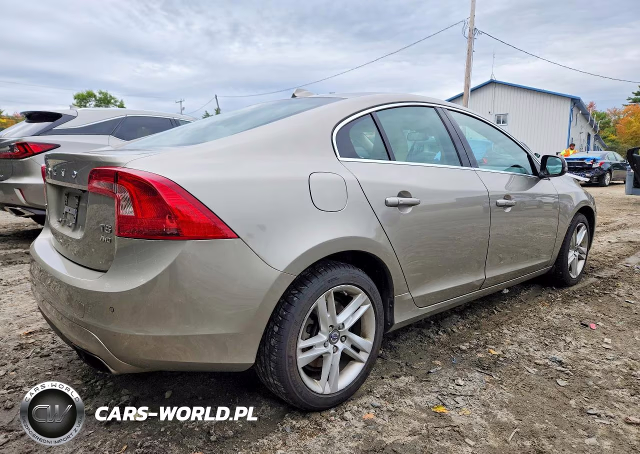 2015 Volvo S60 Platinum VIN:YV1612TD9F1309707 - 3