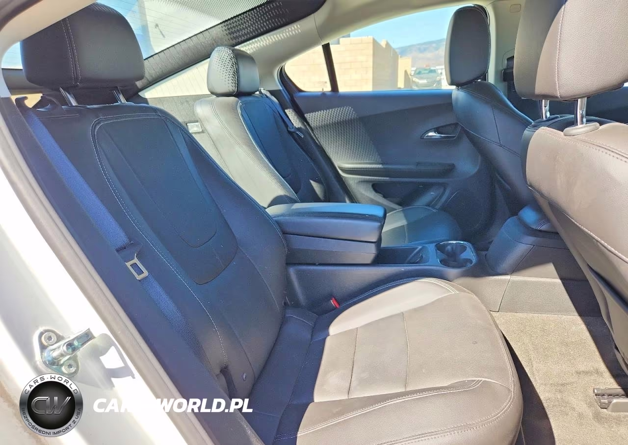 2015 Chevrolet Volt VIN:1G1RD6E47FU126618 - 10